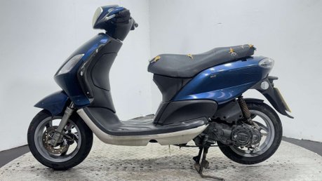 Piaggio Fly 2009 12K NON RUNNING PROJECT SCOOTER 100CC 4