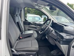 Ford Transit Custom 2.5 320 Duratec 11.8kWh Limited Crew Van Auto L1 H1 Euro 6 5dr 23