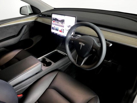 Tesla Model Y SUV 5dr Electric Auto RWD (346 ps) Pan Roof - Sat Nav - Alloys 12