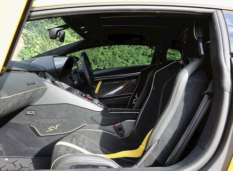 Lamborghini Aventador SV LP750-4 11