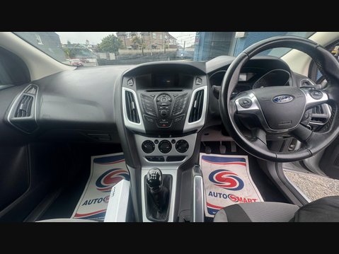 Ford Focus ZETEC 9