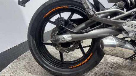 Kawasaki Er ER6 2010 ONLY 16K MOT SERVICED COMMUTER A2 BIKE 650CC TWIN 17