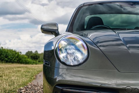 Porsche 911 Carrera GTS PDK 22