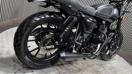 Mutt FSR 2021 ONLY 7K MODERN RETRO 125CC LEARNER BIKE LONG MOT 8
