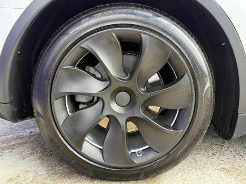 Tesla Model Y SUV 5dr Electric Auto RWD (346 ps) 15