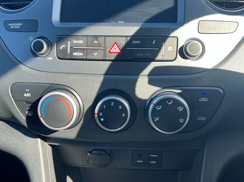 Hyundai i10 GO SE 27