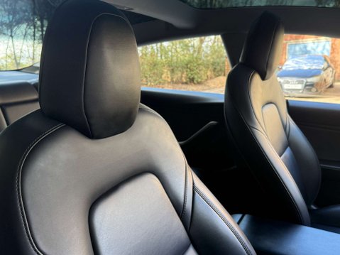Tesla Model 3 Model 3 Long Range AWD 4WD 4dr 14