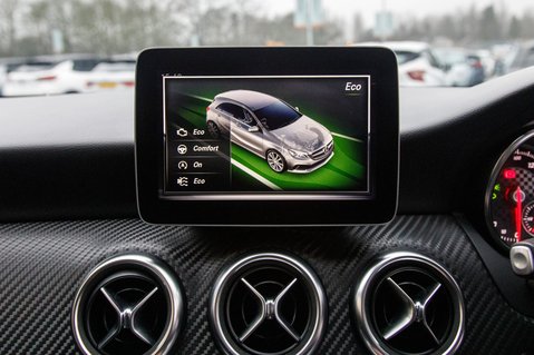 Mercedes-Benz A Class A 200 AMG LINE PREMIUM PLUS 31