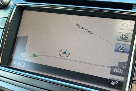 Toyota Hilux Icon 4X4 D-4D Double Cab Pickup - Sat Nav / Air Con / Rear Camera 16