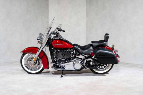 Harley-Davidson Softail Deluxe 1745. VAT Q. ONE OWNER. IMMACULATE EXAMPLE. TWO-TONE PAINT. 8
