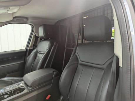 Land Rover Discovery 3.0 Discovery SE SDV6 Auto 4WD 54