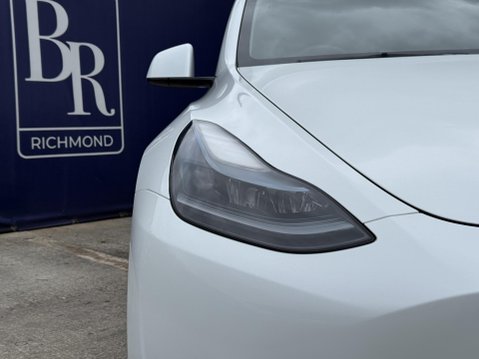 Tesla Model Y (Dual Motor) Long Range SUV 5dr Electric Auto 4WDE (384 bhp) 12