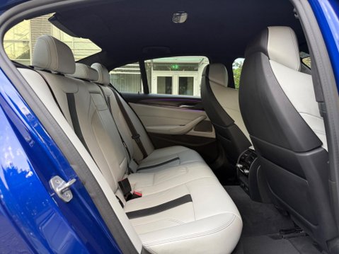 BMW M5 4.4 V8 Steptronic xDrive Euro 6 (s/s) 4dr 31