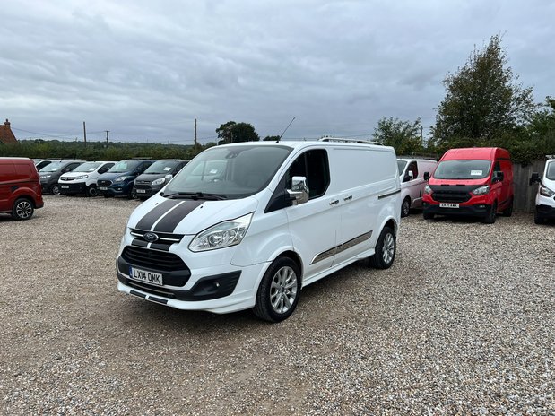 Ford Transit Custom SWB L1H1 Sport 155 Tdci Air Alloy Nav 1 OWNER NO VAT 2