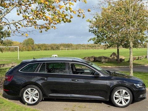 Skoda Superb 2.0 TDI SE L Executive 4WD Euro 6 (s/s) 5dr 20