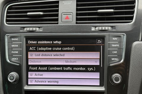 Volkswagen Golf GTI PERFORMANCE - FULL LEATHER - TWO OWNERS - ADAPTIVE CRUISE CONTROL 41