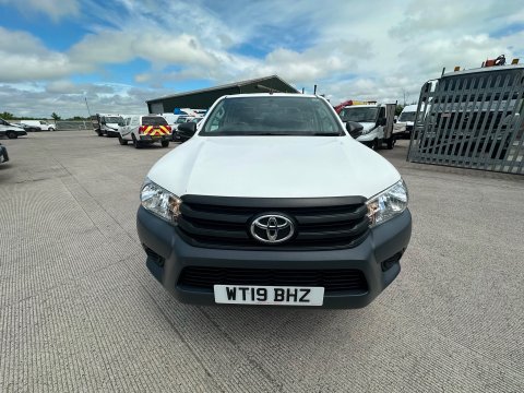 Toyota Hilux ACTIVE 4WD D-4D DCB 2