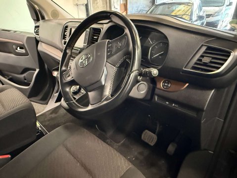 Toyota Proace Verso 2.0 Proace Verso Family L1 D-4D Auto 5dr 15