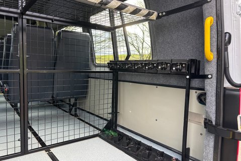 Mercedes-Benz Sprinter 519 4x4 14 Str Minibus - Air Con Con - Ex MOD 16