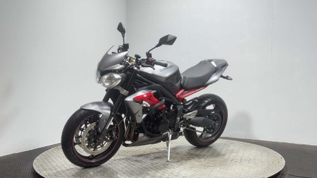 Triumph Street Triple R 2014 ONLY 15K NEW MOT ARROW EXHAUST VERY CLEAN NAKED 5