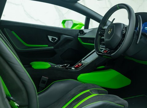 Lamborghini Huracan TECNICA 13