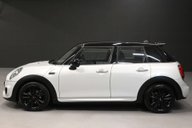 Mini Hatch 1.5 Cooper Sport Auto 5dr 28