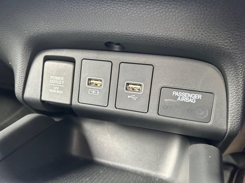 Honda Jazz I-MMD EX 28