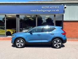 Volvo XC40 2.0 XC40 + B4 MHEV Auto 5dr 11