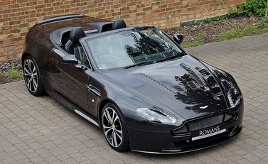 Aston Martin V12 Vantage S Roadster 4