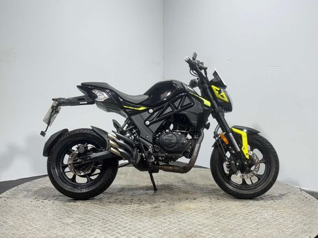 Sinnis Akuma 125 2022 9K GOOD RUNNING PROJECT BIKE SPARES OR REPAIR 125CC