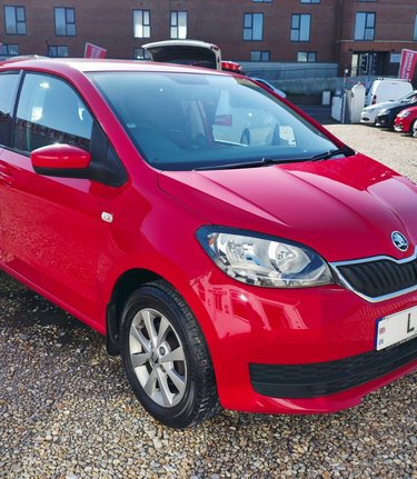 Skoda Citigo 1.0 SE MPI.. 5 SERVICES.. STUNNING EXAMPLE! 64 MPG! LOW INSURANCE! 3