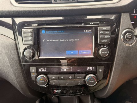 Nissan Qashqai 1.5 Qashqai N-Vision dCi 5dr 19