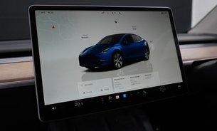 Tesla Model Y LONG RANGE AWD Enhanced Autopilot Auto Park & Summon Deep Blue Metallic 22