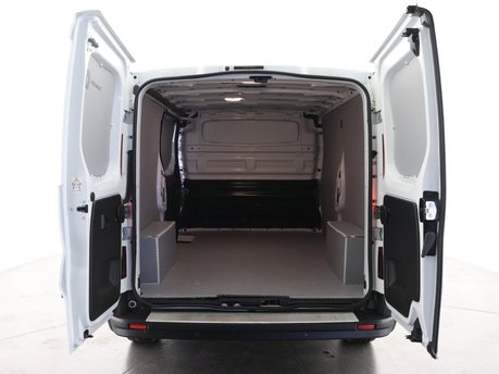 Renault Trafic LL30 90kW 52kWh Advance Van Auto 9