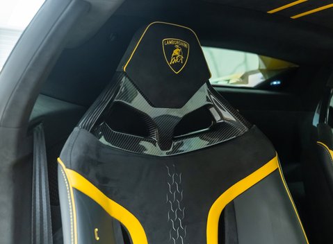 Lamborghini Huracan Tecnica 12