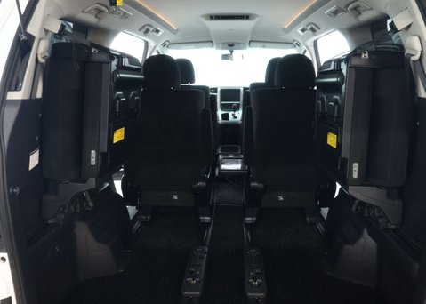 Toyota Vellfire 2.4 PETROL AUTO 5dr 53