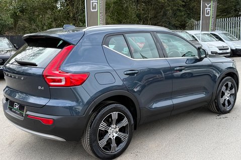 Volvo XC40 B4 INSCRIPTION MHEV 6