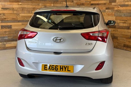 Hyundai i30 1.4 Blue Drive SE Nav Hatchback 5dr Petrol Manual Euro 6 (s/s) (100 ps) 86