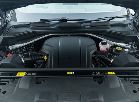 Land Rover Range Rover P615 SV LWB 42