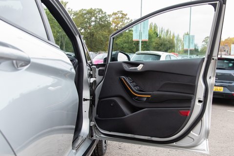 Ford Fiesta ACTIVE B AND O PLAY 14