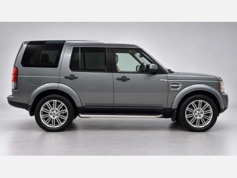 Land Rover Discovery 3.0 Discovery HSE SDV6 Auto 4WD 5dr 5