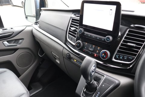 Ford Transit Custom 320 SPORT L1H1 DCIV DOUBLE CAB  Auto   PRICE MATCH OFFER  WAS 29950  25