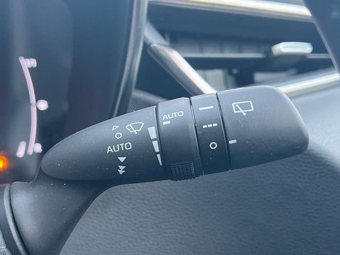 Suzuki Swace MOTION 33