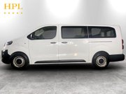 Vauxhall Vivaro Life 50kWh Combi MPV 5dr Electric Auto LWB (9 Seat, 11kW Charger) (136 ps) Elect 4