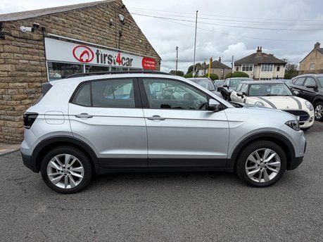 Volkswagen T-Cross SE TSI 8