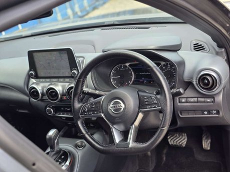 Nissan Juke 1.0 DIG-T N-Connecta SUV 5dr Petrol DCT Auto Euro 6 (s/s) (114 ps) 30