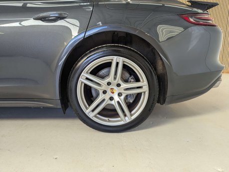 Porsche Panamera 2.9 Panamera 4 E-Hybrid Semi-Auto 4WD 5dr 34
