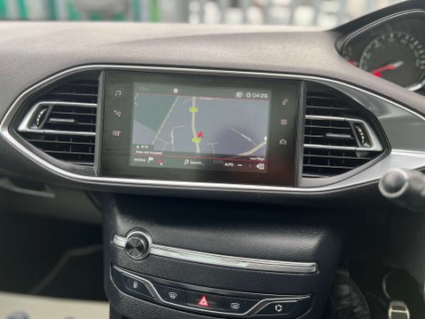 Peugeot 308 1.2 308 GT Line S/S 5dr 27