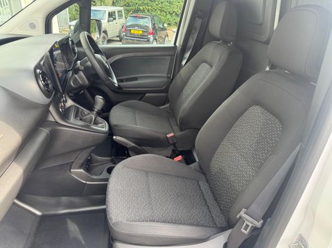 Mercedes-Benz Citan 110 BASE L1 21