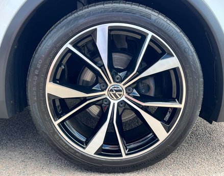 Volkswagen Tiguan 2.0 Tiguan R-Line TDI Semi-Auto 5dr 15